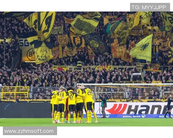 世界杯激战：多特蒙德与本菲卡0比0平局补时争议进球引发全场沸腾