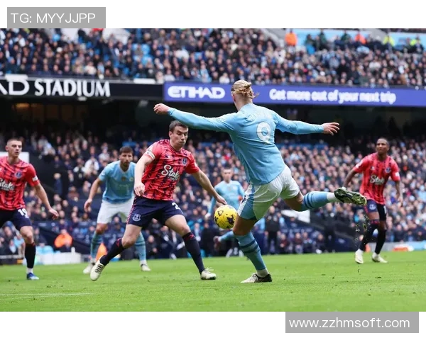 德甲激战曼城大胜里昂战术解析全场瞬间沸腾的精彩瞬间